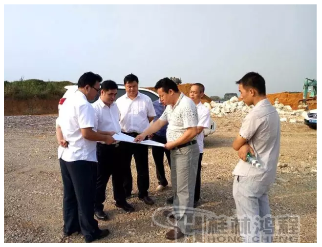 重鈣磨粉機(jī)，重鈣，HCH1395，超細(xì)環(huán)輥磨,武宣碳酸鈣