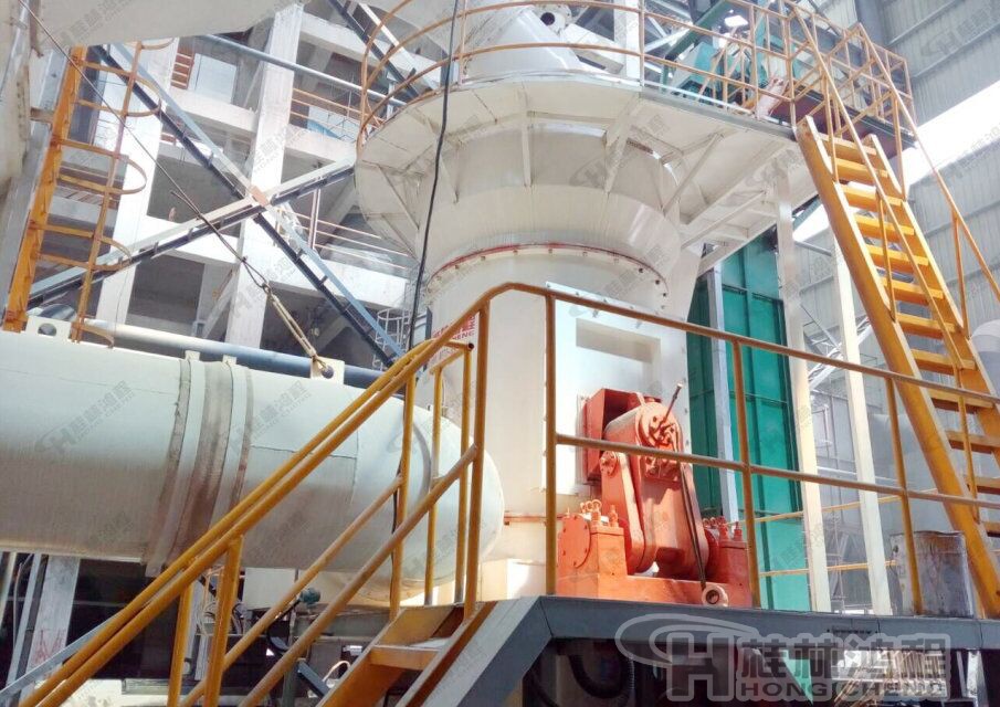 白云石磨粉機，灰?guī)r磨粉機，粘土磨粉機,電石粉磨機,礦粉立磨生產(chǎn)線