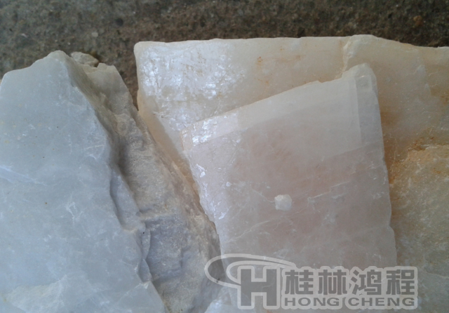 長石，長石粉，長石的用途